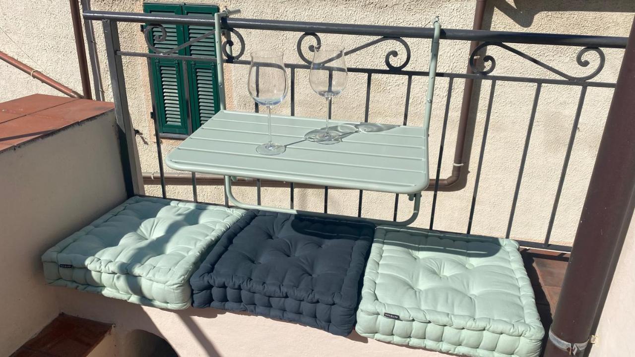 I Tetti Di Via Corradi Villa Sanremo Eksteriør billede