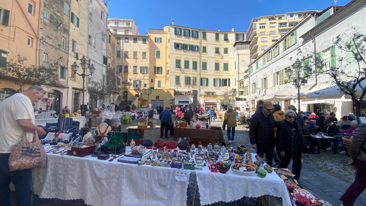 I Tetti Di Via Corradi Villa Sanremo Eksteriør billede