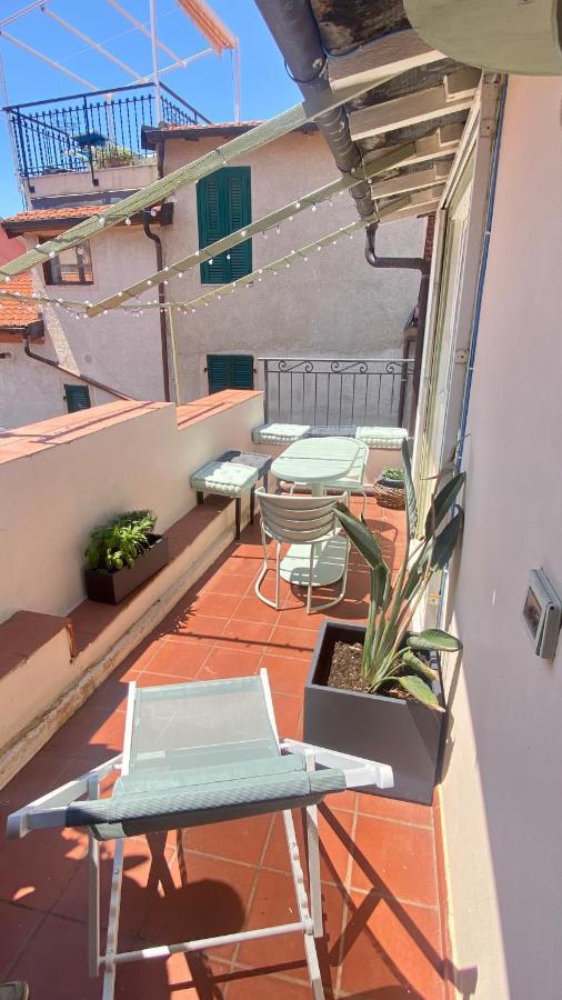I Tetti Di Via Corradi Villa Sanremo Eksteriør billede